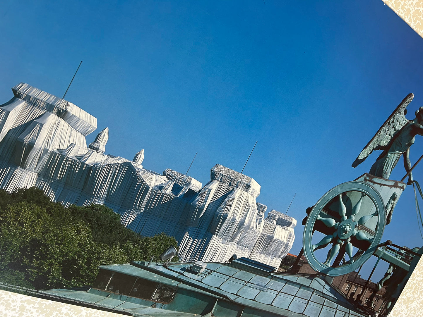 Christo (1935-2020) - „The Wrapped Reichstag“ (handsigniert)