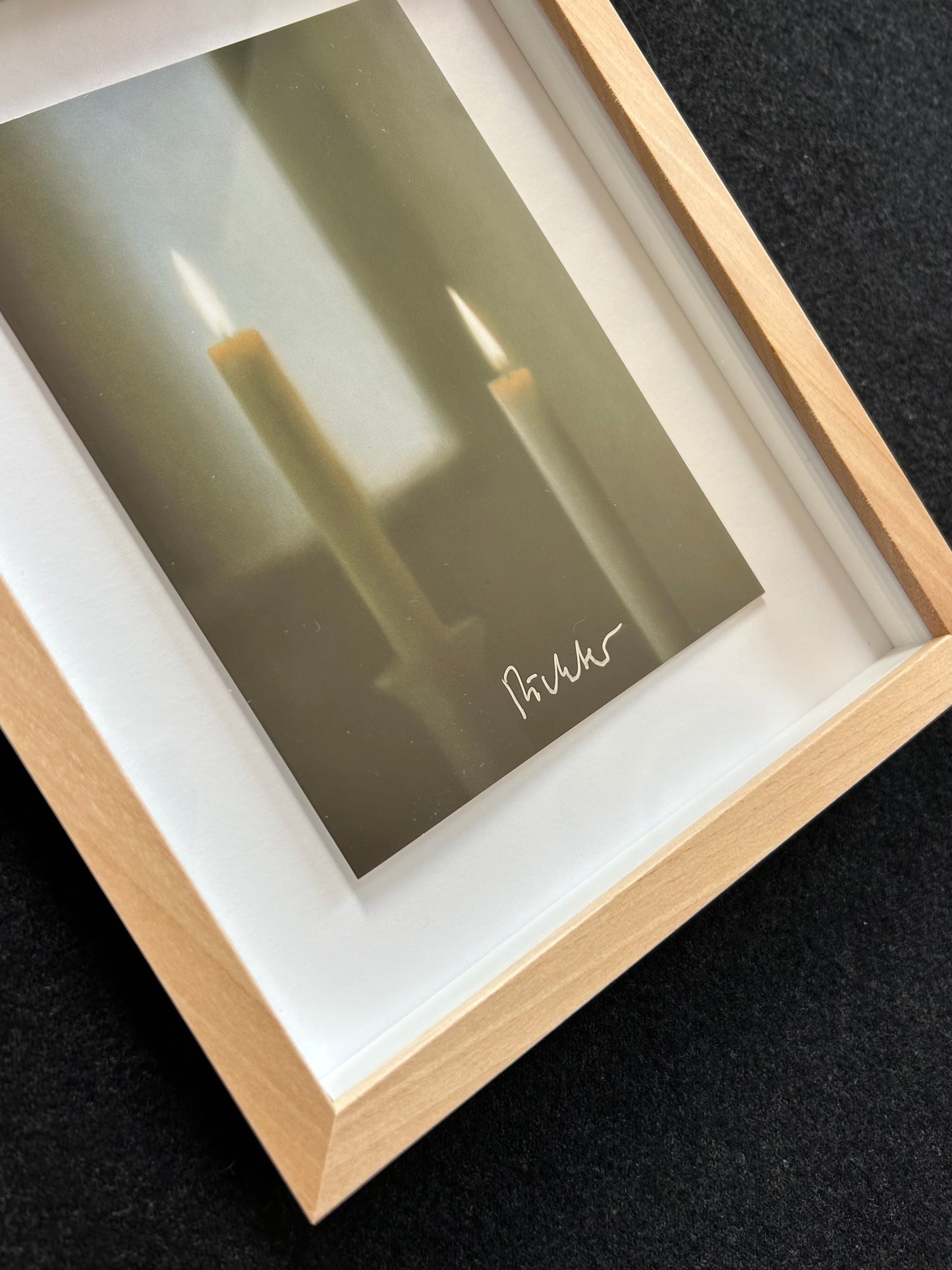 Gerhard Richter (1932) „Zwei Kerzen" - Kunstpostkarte mit Gefälligkeitssignatur
