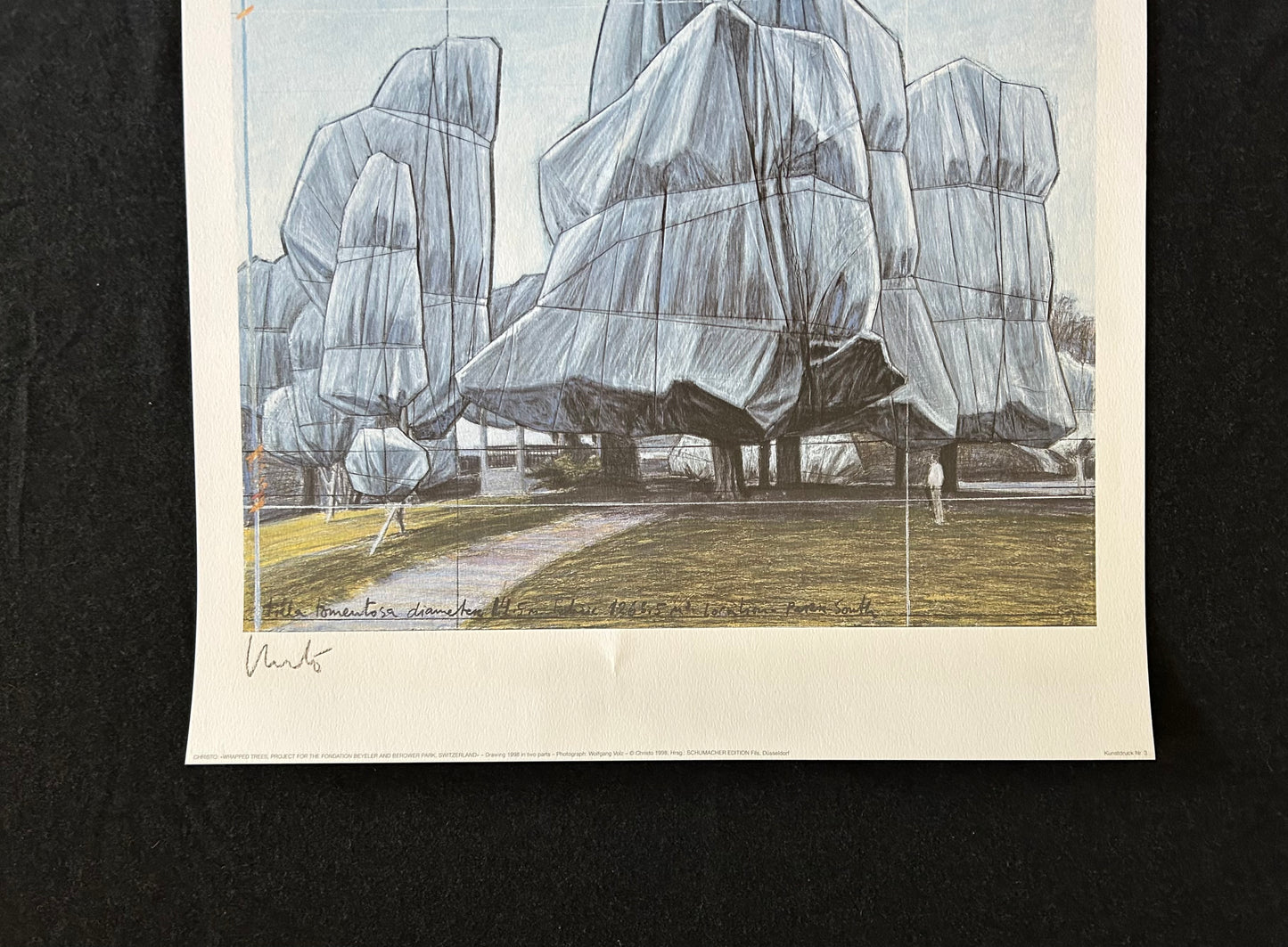 Christo (1935-2020) - „Wrapped Trees, 1998“ - (handsigniert)
