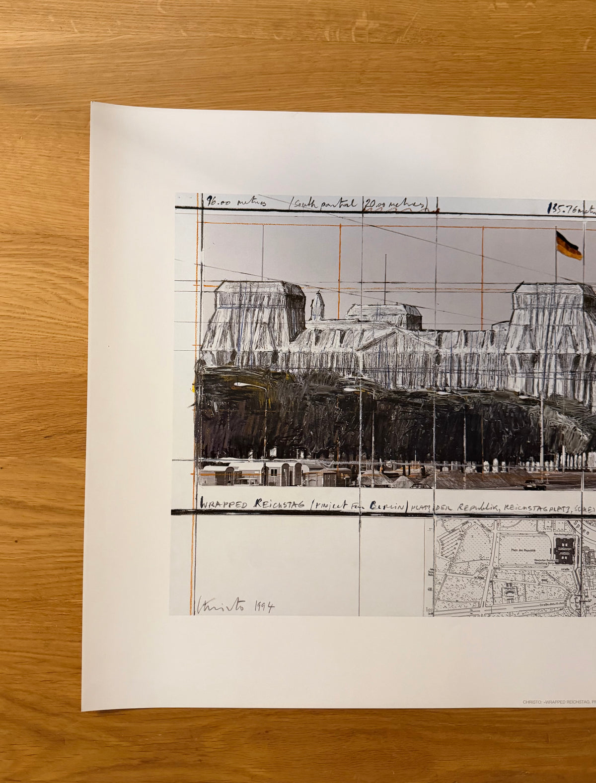 Christo (1935-2020) - „Wrapped Reichstag, Project for Berlin" - Collage mit Silberfolie (handsigniert)