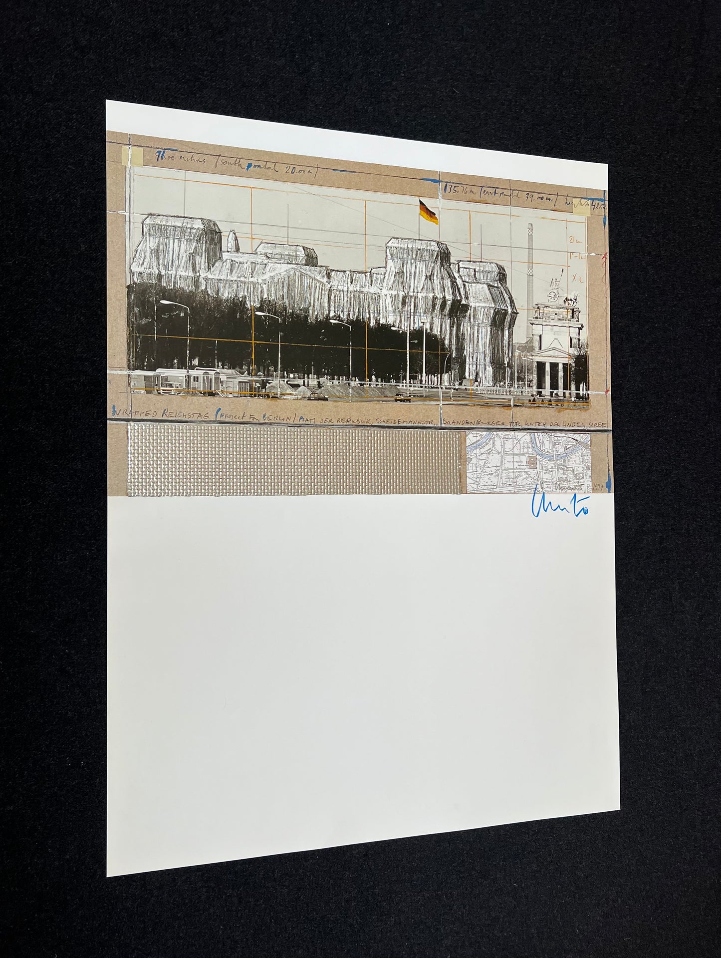 Christo (1935-2020) - „Wrapped Reichstag, Project for Berlin" - Collage mit Silberfolie (signiert)