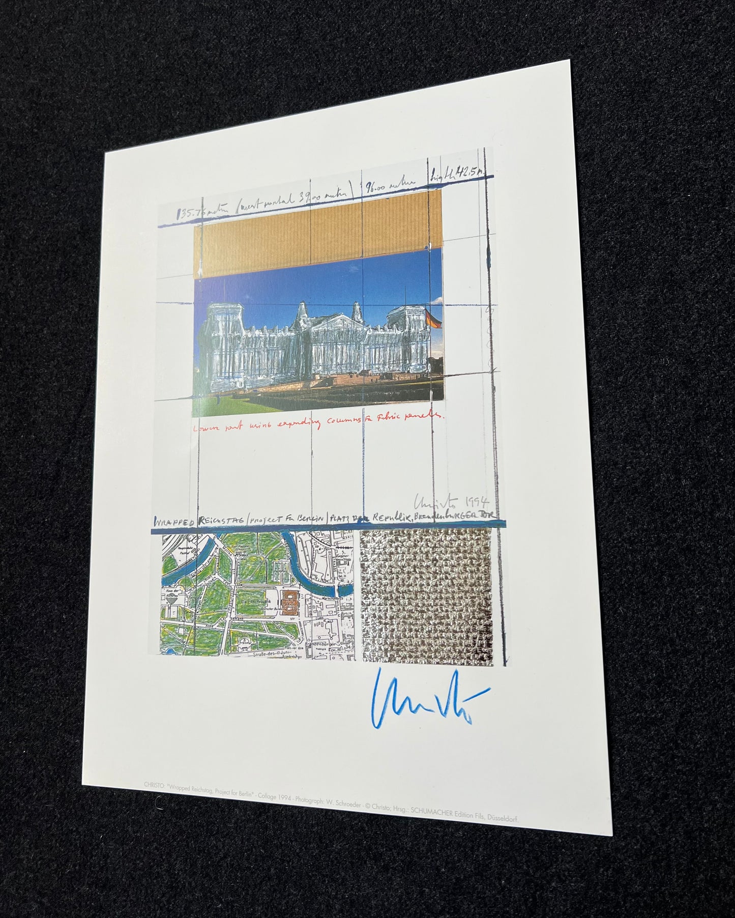 Christo (1935-2020) - „Wrapped Reichstag, Project for Berlin" - Collage mit Silberfolie (signiert)