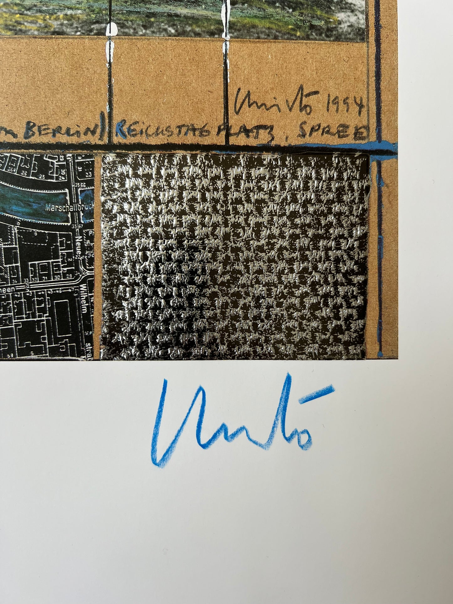 Christo (1935-2020) - „Wrapped Reichstag, Project for Berlin" - Collage mit Silberfolie (signiert)
