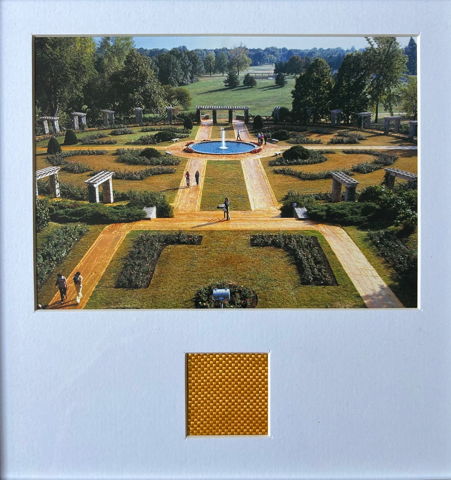 Christo - „Wrapped Walkways“ Offsetdruck mit Stofffetzen