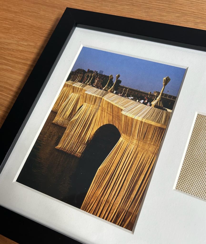 Christo - „The Pont Neuf“ Offsetdruck mit Stofffetzen