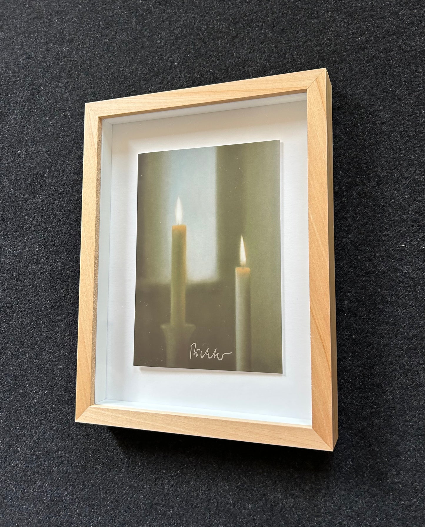 Gerhard Richter (1932) „Zwei Kerzen" - Kunstpostkarte mit Gefälligkeitssignatur