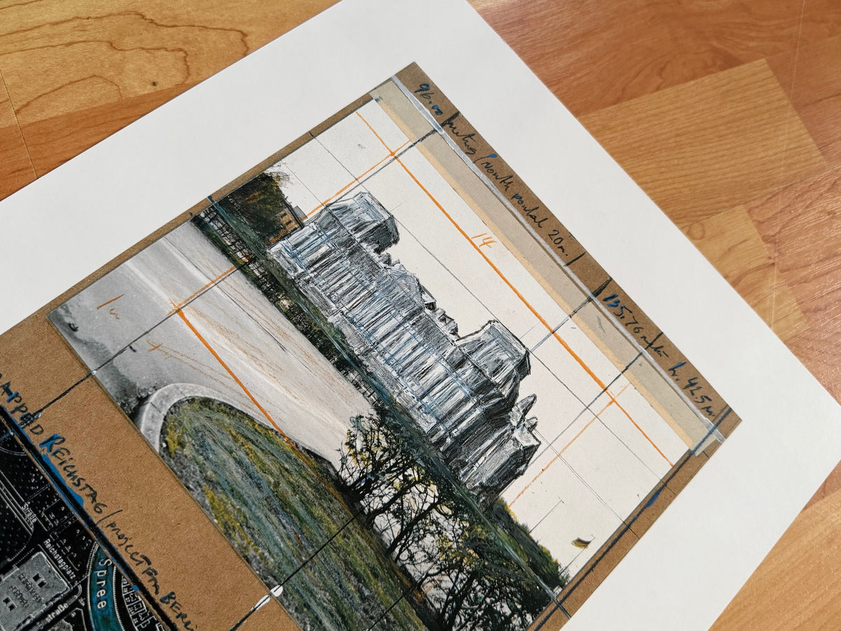 Christo (1935-2020) - „Wrapped Reichstag, Project for Berlin" - Collage mit Silberfolie (signiert)