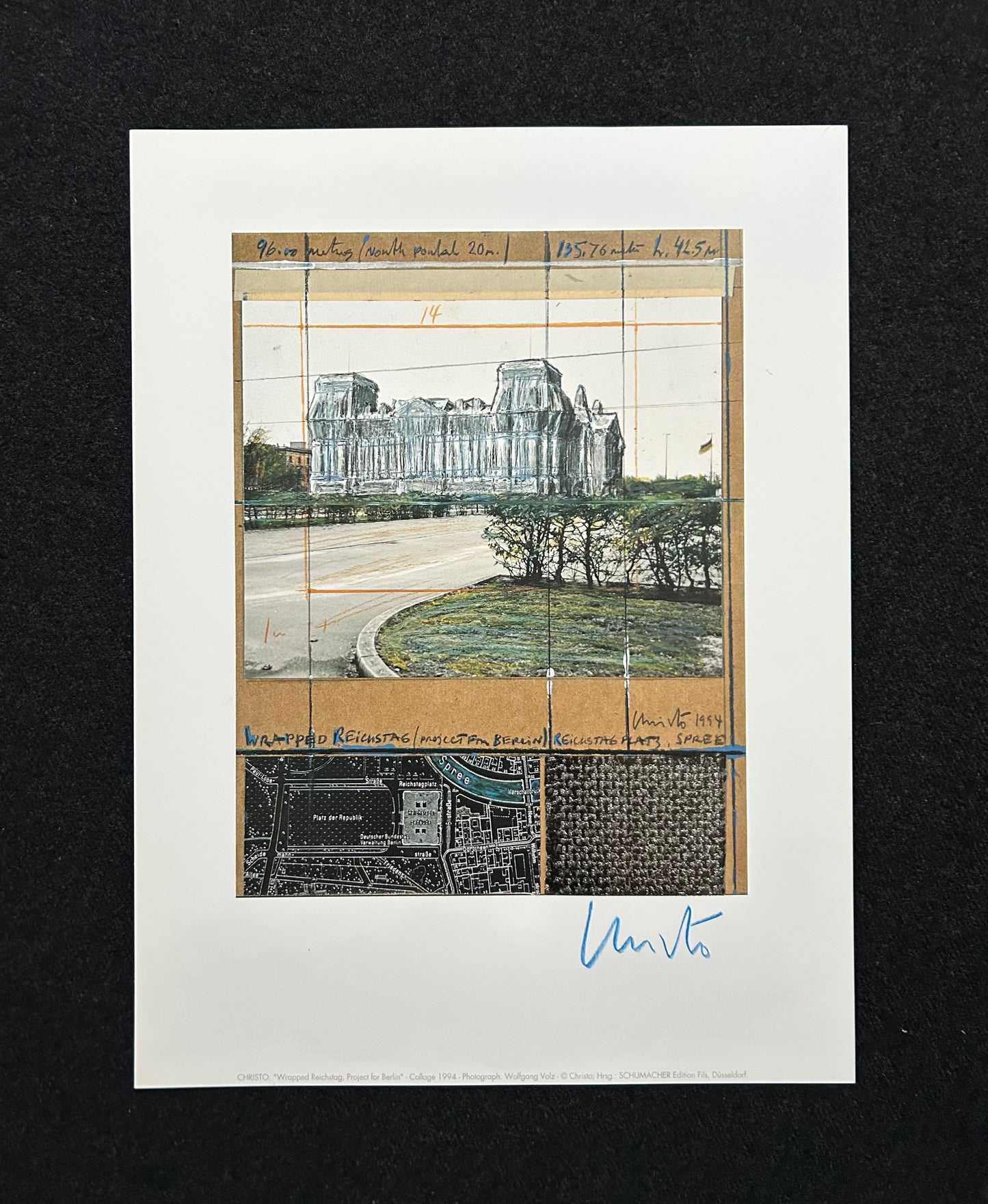 Christo (1935-2020) - „Wrapped Reichstag, Project for Berlin" - Collage mit Silberfolie (signiert)