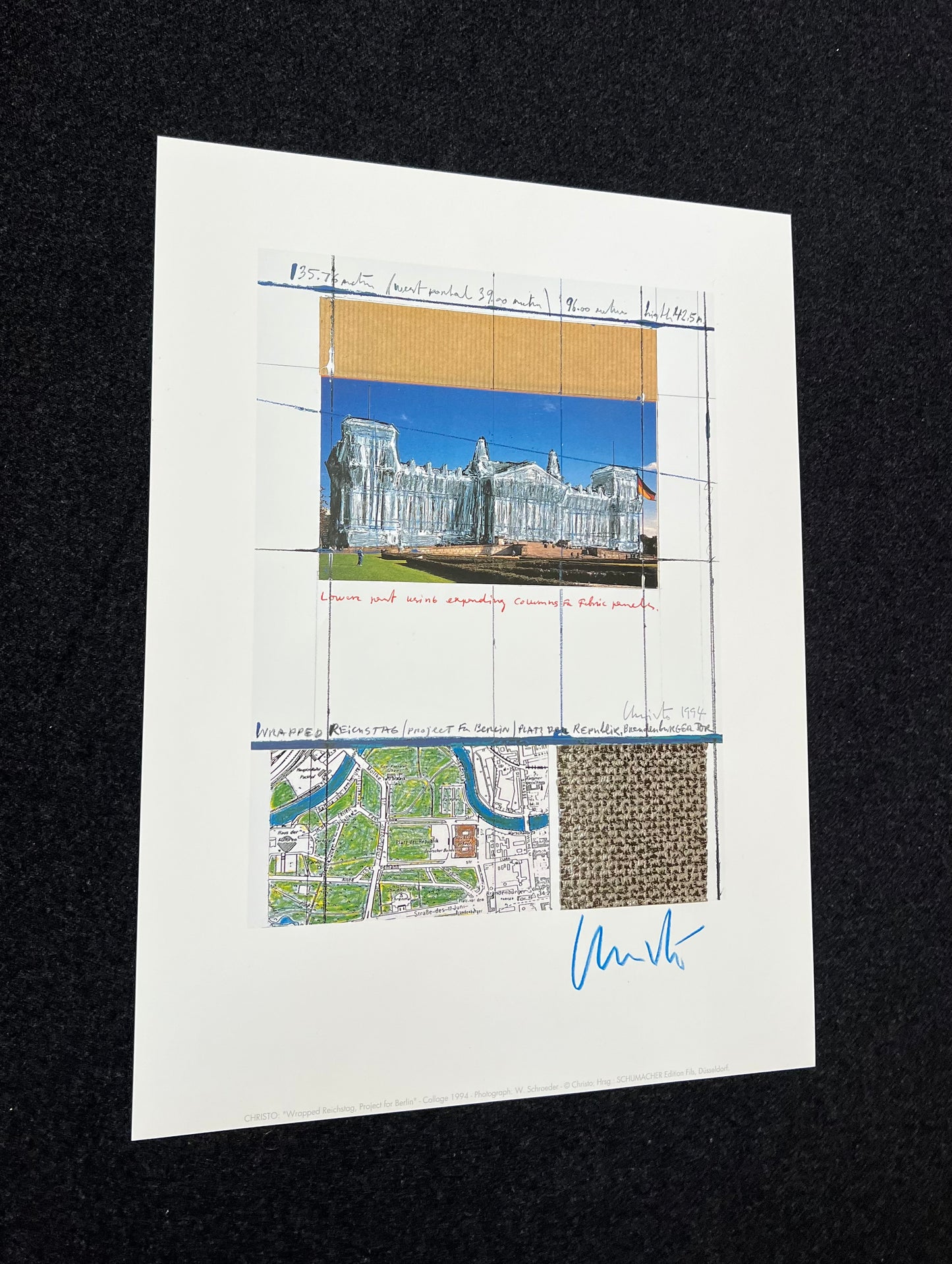 Christo (1935-2020) - „Wrapped Reichstag, Project for Berlin" - Collage mit Silberfolie (signiert)
