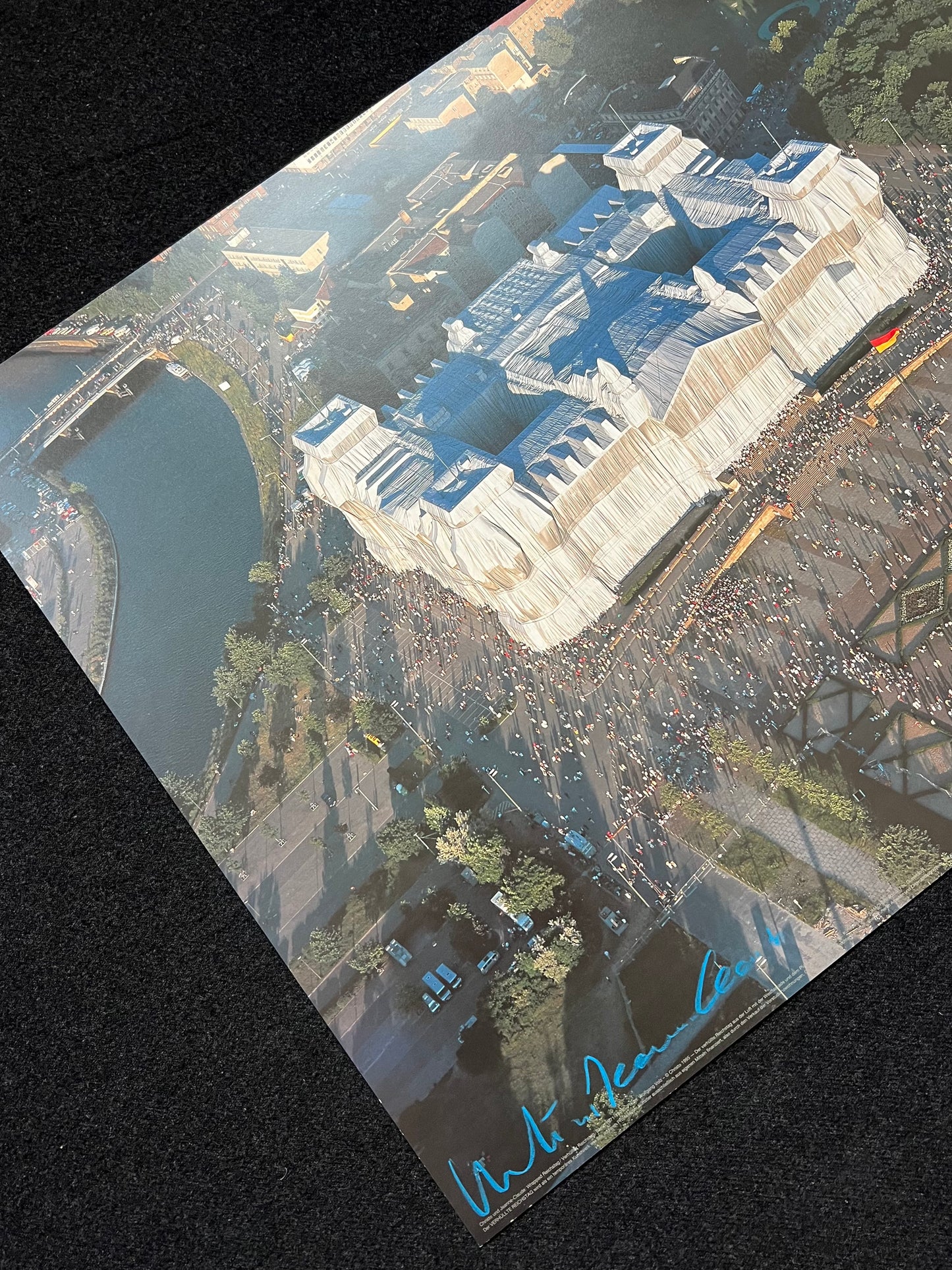 Christo (1935-2020) - „Wrapped Reichstag, Project for Berlin" - Farboffset (signiert)