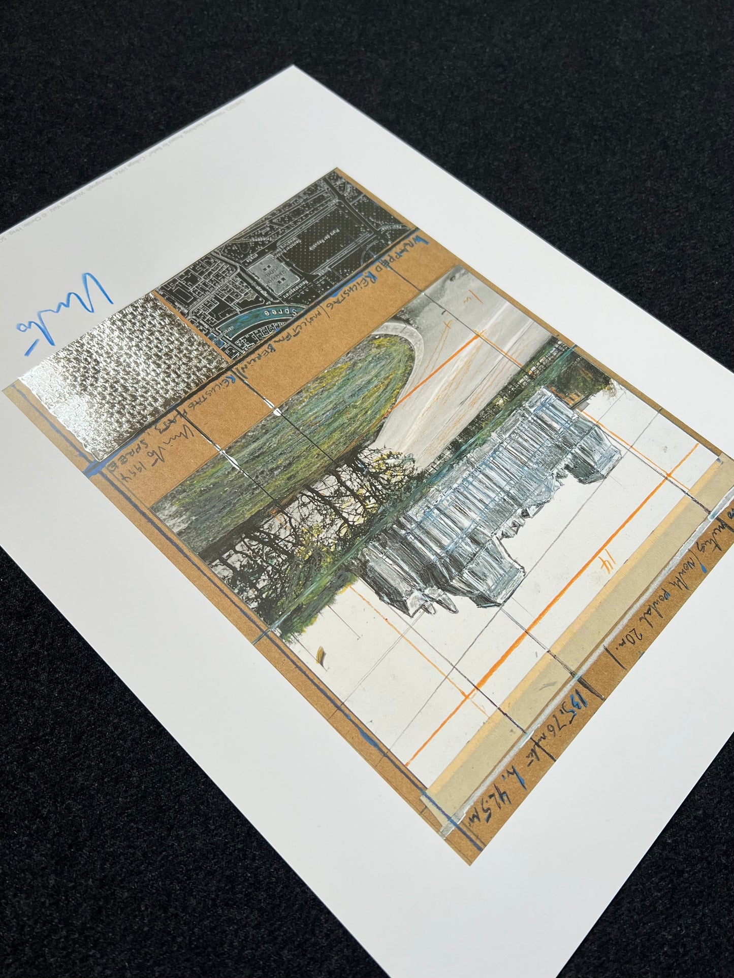 Christo (1935-2020) - „Wrapped Reichstag, Project for Berlin" - Collage mit Silberfolie (signiert)