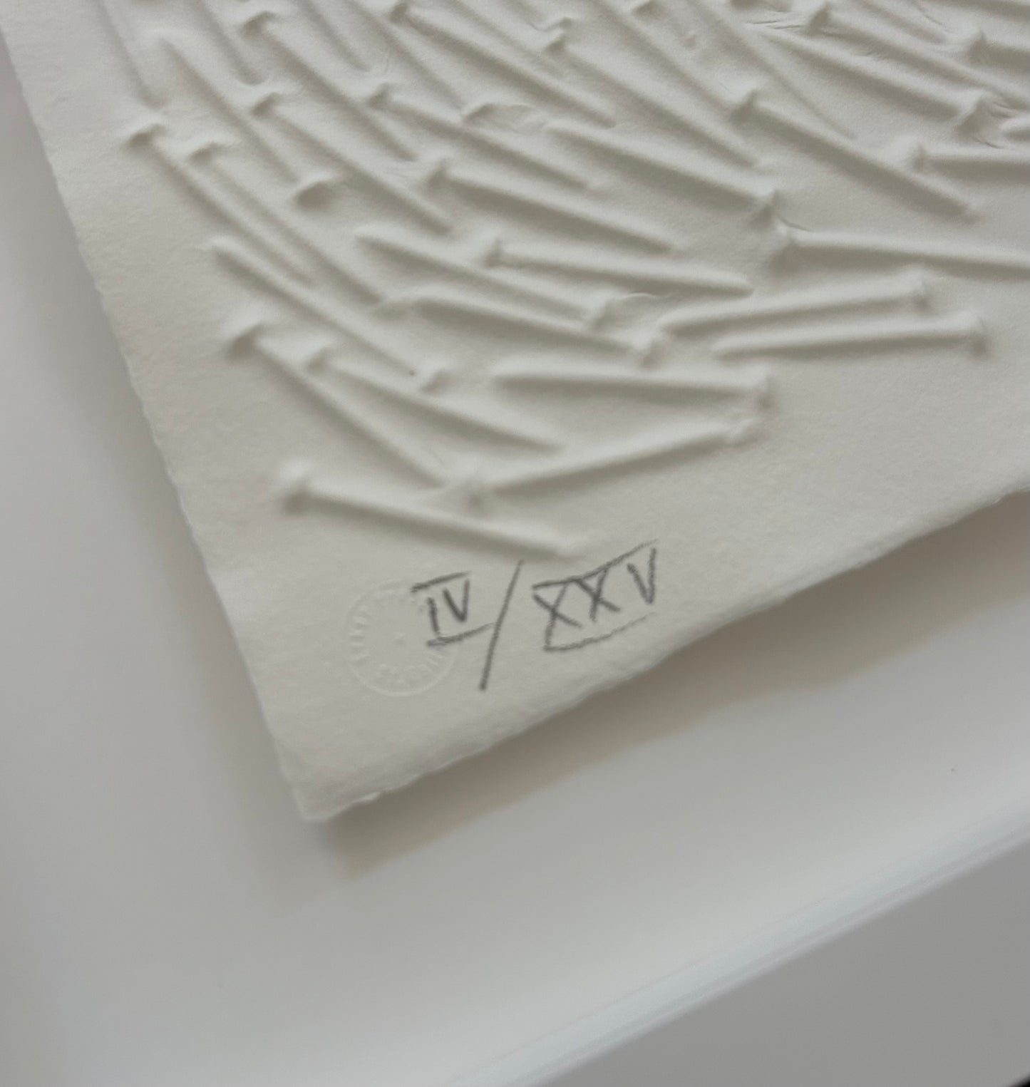 Günther Uecker (1930) - „Ohne Titel“ - signiert, datiert & nummeriert (Ex.: IV/XXV)