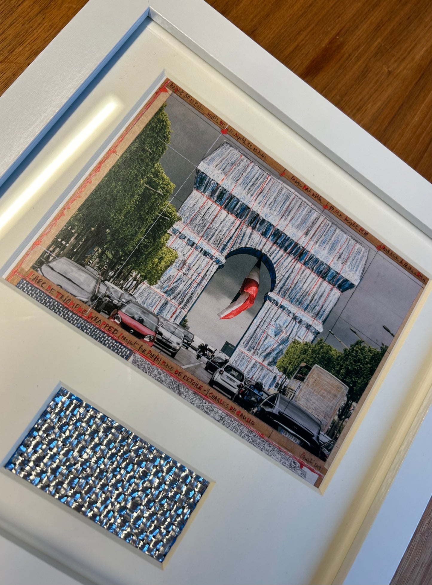Christo - „Arc de Triomphe“ Offsetdruck mit Stofffetzen